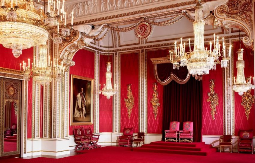 La Sala del Trono a Buckingham Palace