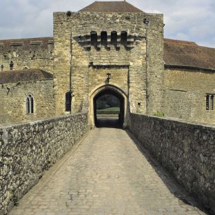 L'ingresso al castello