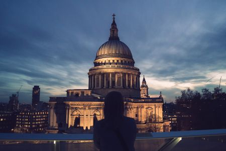 Vista notturna su St Paul Cathedral