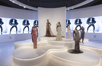 NAOMI In Fashion at the V&A, Supported by BOSS (c) Victoria and and Albert Museum, London