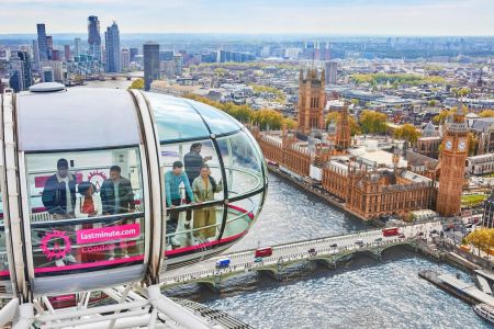 Vista panoramica su una navicella del London Eye