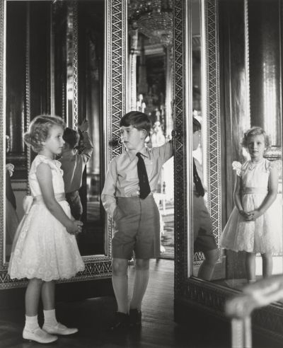 Antony Armstrong-Jones, Prince Charles and
Princess Anne, 1956.
Credit: Photograph: Antony Armstrong-Jones