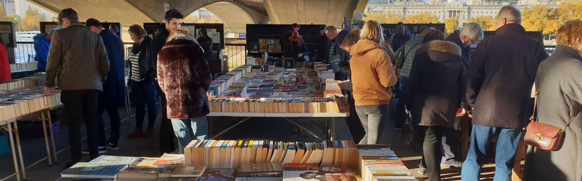 Riverside Walk Market