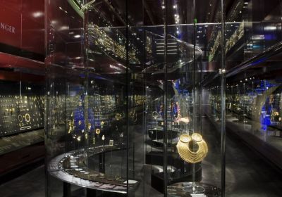 Jewellery Gallery © Victoria and Albert Museum, London