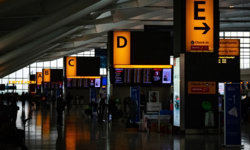 I controlli aeroportuali a Londra