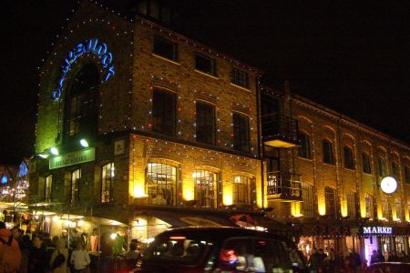 Il mercato di Camden di notte