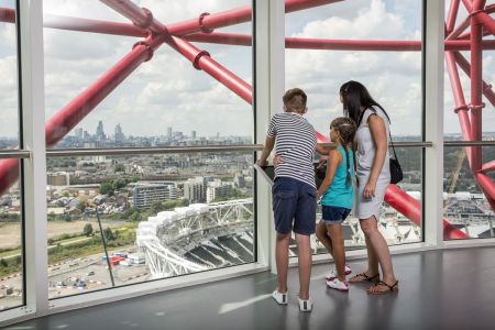 Una delle due piattaforme panoramiche dell'ArcelorMittal-Orbit