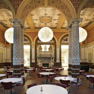 V&A Cafe © Victoria and Albert Museum, London