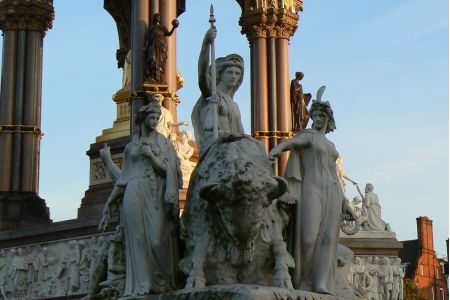 Albert Memorial a Kensington Gardens