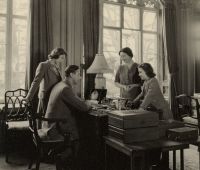 Cecil Beaton, The Royal Family at Royal Lodge,
1943. Royal Collection Trust / © His Majesty King Charles III 2024